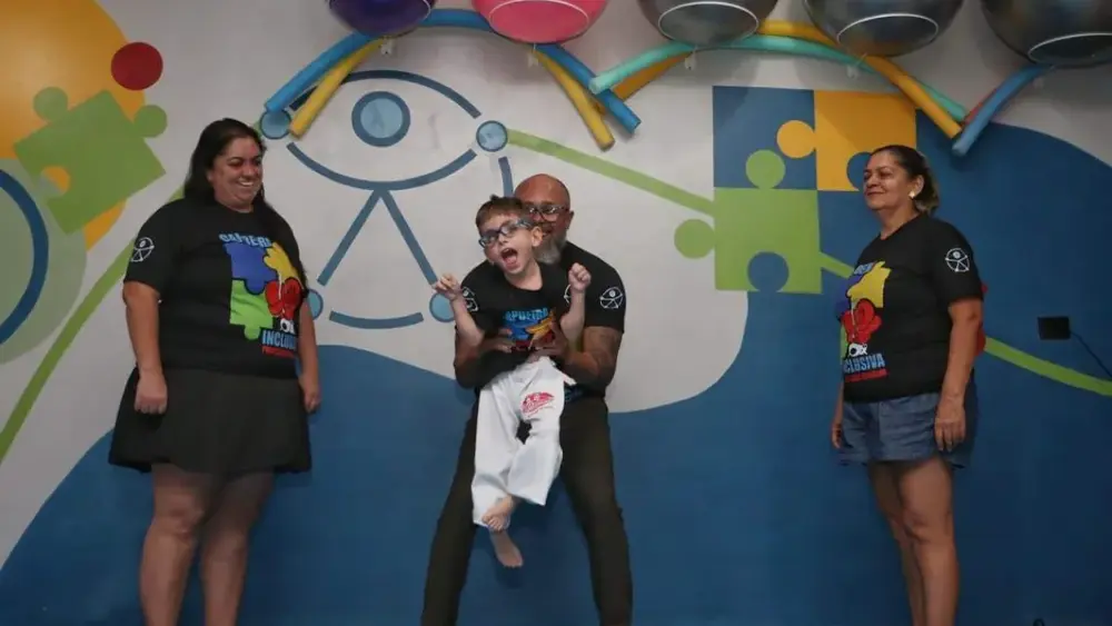 Capoeira inclusiva: sonho de mãe vira projeto para outras crianças