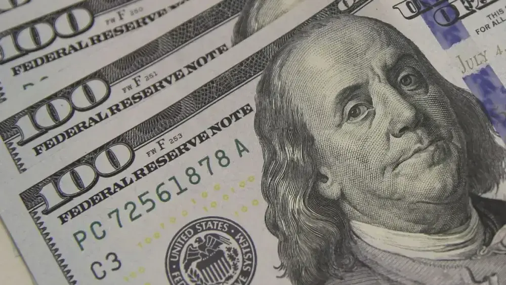 Dólar sobe a R$ 5,11 com crise no Estreito de Ormuz